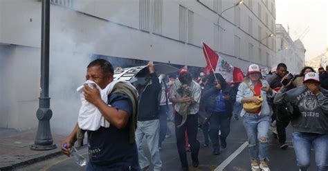 ¿qué Hacer Si Estoy Expuesto A Una Bomba Lacrimógena Y Cómo Contrarrestar Sus Efectos Marcha