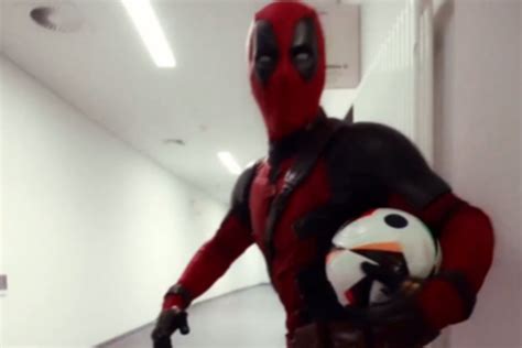 Deadpool Hace De Las Suyas En La Euro Y Roba Un Bal N Marca Usa