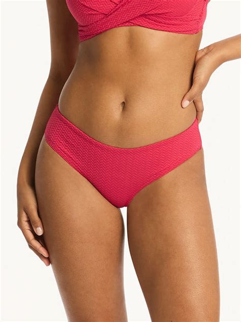 Sea Level Nouveau Mid Bikini Bottoms In Raspberry Sandpipers