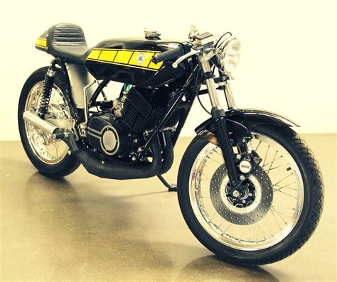 Yamaha RD400 Cafe Racer