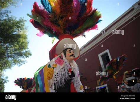 Tlaxcala México Aspectos del atuendo de los bailarines de carnaval en