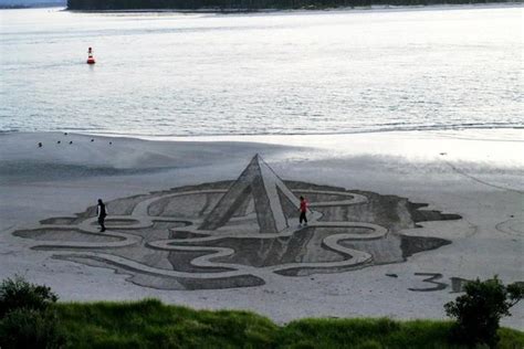 Amazing 3d Sand Drawings By Jamie Harkins Constanza Nightingale And