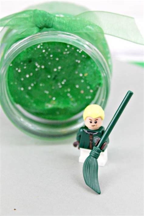 Diy Harry Potter Slime How To Make Homemade Harry Potter Slytherin