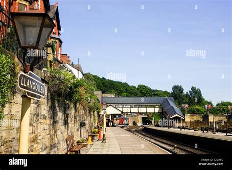 Llangollen Railway Stock Photo - Alamy