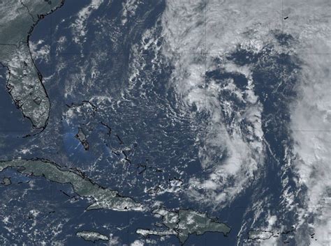 Cronaca meteo La tempesta tropicale Nicole verso la Florida Giovedì