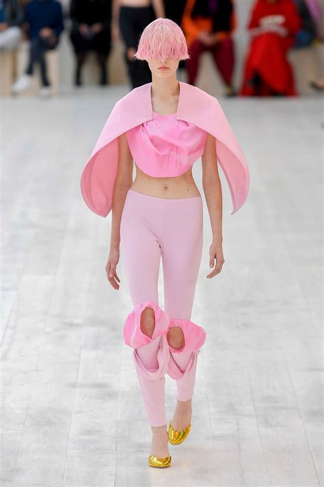 Loewe Spring Summer 2022 Fashion Show