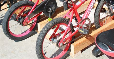 Easy To Make Wooden Bike Rack Stand Using Scrap Pieces Of 2x4 Wood