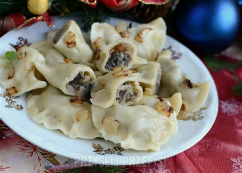 Pierogi z kapustą i grzybami przepis PrzyslijPrzepis pl