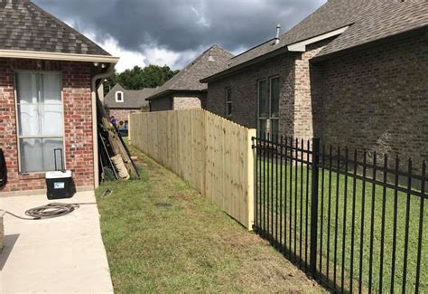 Wood Fence Pictures Supreme Fencing Baton Rouge And Gonzales La