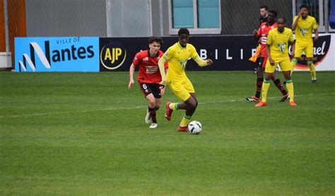 Football U Un P Le Fc Nantes Sincline Dans Le Derby Face Au Stade