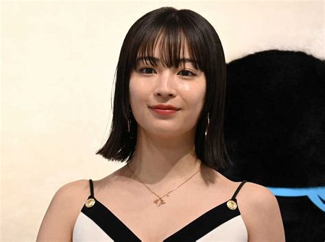 広瀬すず 大物女優の舞台でまさかの出待ち！？ 極寒の中「何が何でも会いたくて…」 ライブドアニュース