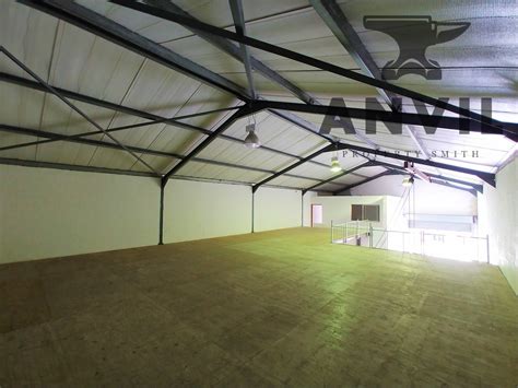 350m2 Warehouse TO LET In Montague Gardens