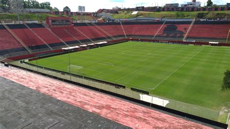 Vitória x Brasil de Pelotas veja como assistir escalações desfalques