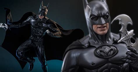 HOT TOYS蝙蝠俠 急凍人蝙蝠俠 比例收藏人偶 奶頭蝙蝠裝蝙蝠信用卡堂堂再現