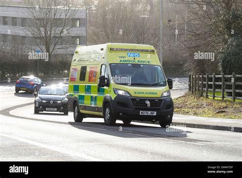 Plymouth Devon Uk St December An Nhs Ambulance Heading