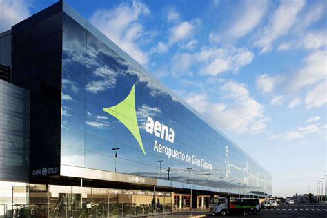 Los Aeropuertos De Aena Cierran Con R Cord De Pasajeros Avion