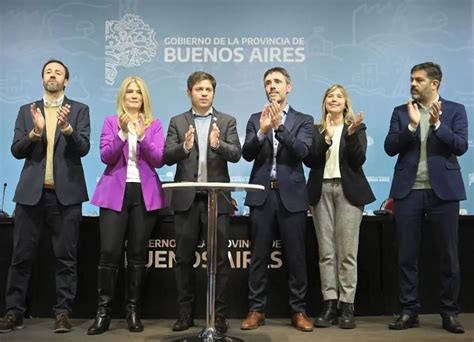 Daireaux El Intendente Alejandro Acerbo Recibi El Fondo De