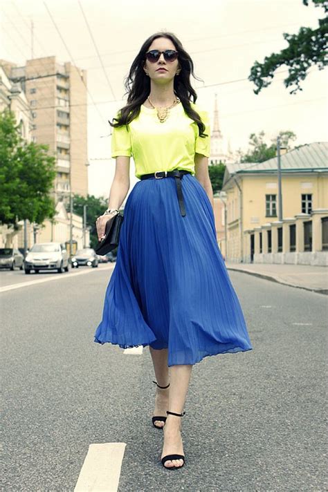 55 Stunning Pleated Skirts For The Fashion Divas