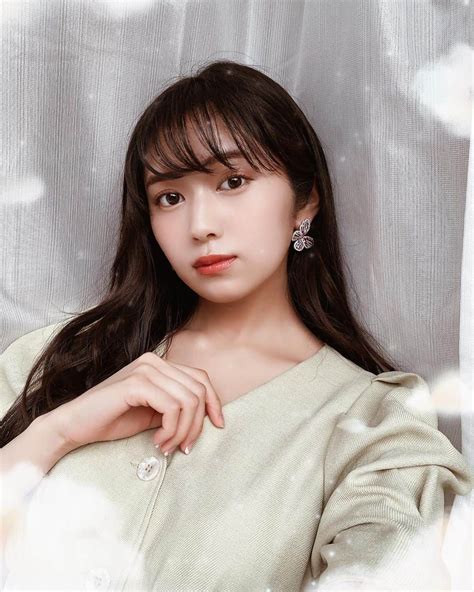 浅野杏奈さんのインスタグラム写真 浅野杏奈instagram「かわいい雲フィルター☁️﻿ ﻿ ﻿ ポートレート Fashion