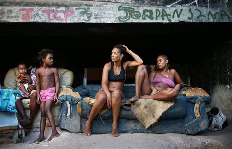 Life in the Favelas of Rio de Janeiro - ABC News