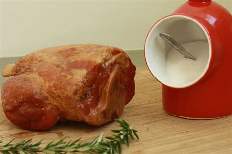 How To Cook A Ham Shank In The Oven Bstronger