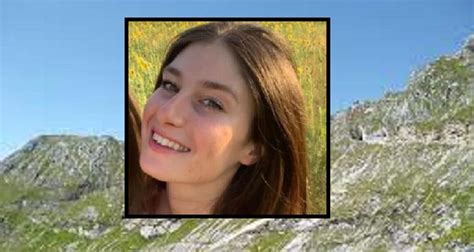 Tragedia In Montagna Rebecca Precipita Nel Vuoto E Muore Aveva Solo