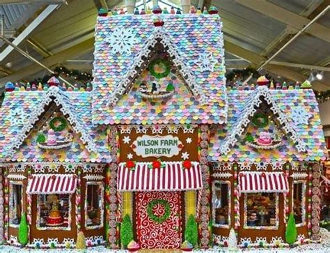 Pin By Kenda Davis Peat On The Gingerbread Bakery Christmas