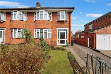 Lynmouth Drive Wigston Leicester Le18 3 Bed Semi Detached House For