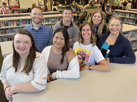 Sandburg Welcomes New Teachers General News News Carl Sandburg