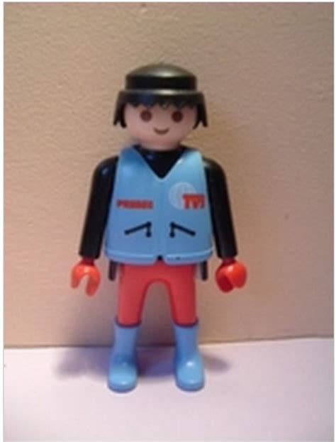 Homme Tvi Noir Et Bleu Playmobil Au Pays Des Enfants