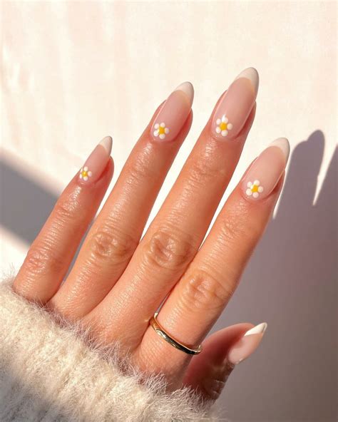 Latest Nude French Nail Designs To Try In