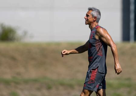 Paulo Sousa Wywieziony Na Taczkach Siwy Bajerant Zwolniony Z Kolejnego