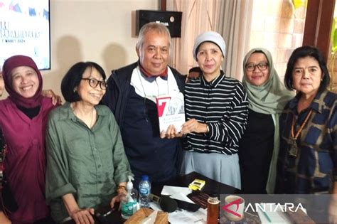 49 Wartawan Ini Tulis Buku Kisah Liputan Presiden Sejak Soeharto Hingga