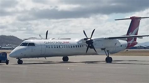 Qantaslink Townsville To Cairns Dhc 8 Q400 Economy Youtube