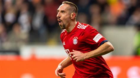 FC Bayern siegt in Frankfurt Franck Ribéry empfiehlt sich für neuen