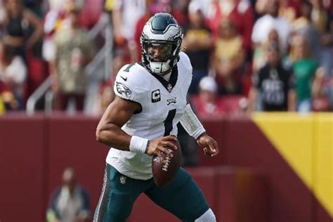 Eagles Qb Jalen Hurts Shuts Down Knee Injury Inquiry After Earning Nfc