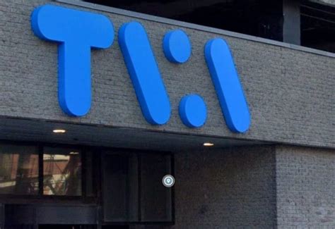 tva met  pied  de  employes