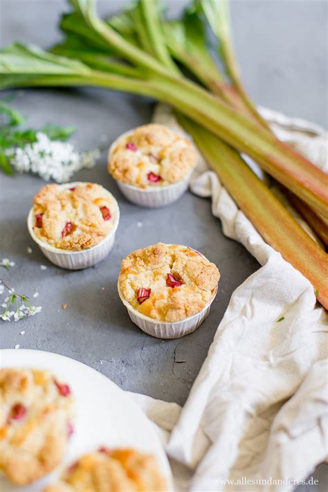 Einfache Rhabarber Muffins Mit Buttermilch Und Streuseln Alles Und