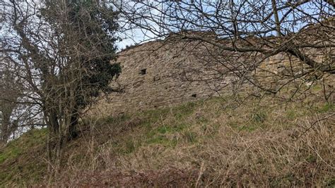 Snodhill Castle South Wall © Fabian Musto Cc By Sa20 Geograph