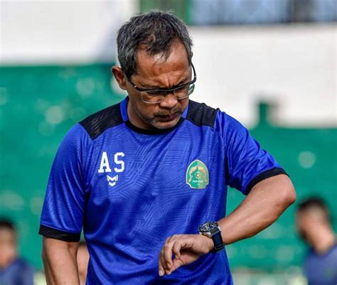 Aji Santoso Jadi Ujian Berat Untuk Arema Fc