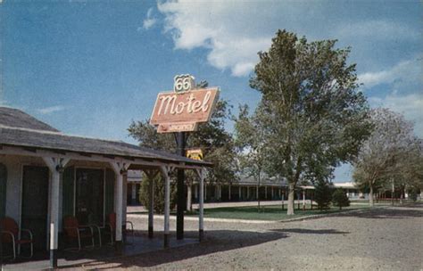 66 Motel and Cafe Holbrook, AZ Postcard