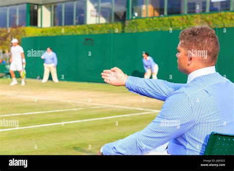 Wimbledon Umpire Hi Res Stock Photography And Images Alamy