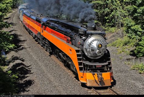 Sp 4449 Southern Pacific Railroad Steam 4 8 4 At Bingen Washington By