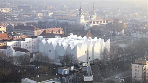 Filarmónica de Szczecin del estudio barcelonés Barozzi Veiga Blanco