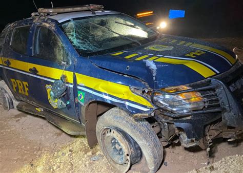 Sorriso Viatura Da Prf Capota Ap S Policial Perder O Controle E Bater