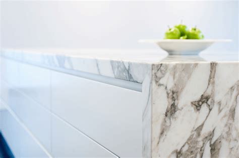 Waterfall Countertops In 2020 Buying Guide Marble