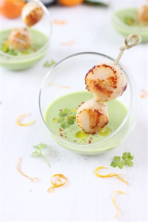 Velouté de petits pois au Saint Agur noix de saint jacques snackées