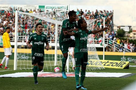 Análise a dor de cabeça de Roger Machado o Palmeiras de 30