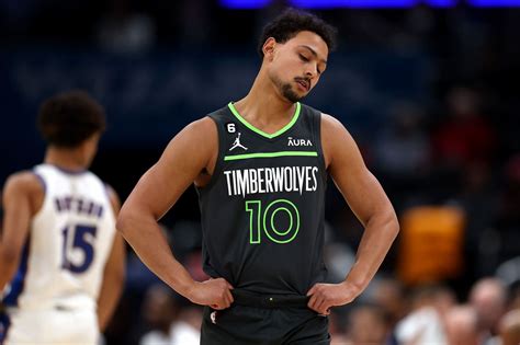 Nba Player Bryn Forbes Arrested For Assaulting Ex Pornstar Girlfriend