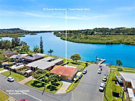 39 Sunset Boulevard Tweed Heads West Nsw 2485 Au